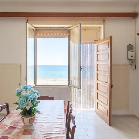 Casa Enrica Fronte Mare Puglia On Line