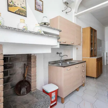 Apartment Casa Enrica Fronte Mare Puglia On Line